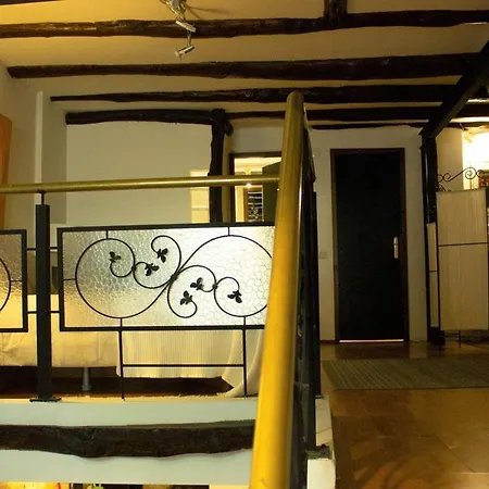 公寓 Cosy In Centre - 50 Sqm With Parking