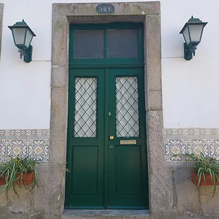 Cosy In Centre - 50 Sqm With Parking