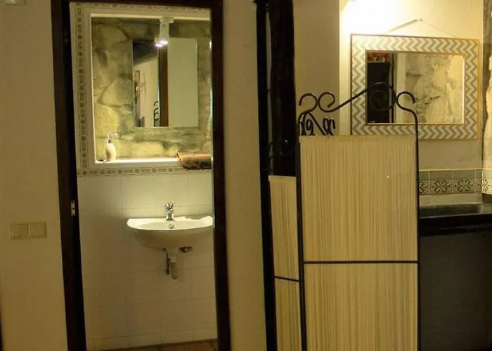 Cosy In Centre - 50 Sqm With Parking Apartman