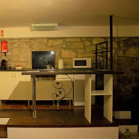 Cosy In Centre - 50 Sqm With Parking Порту